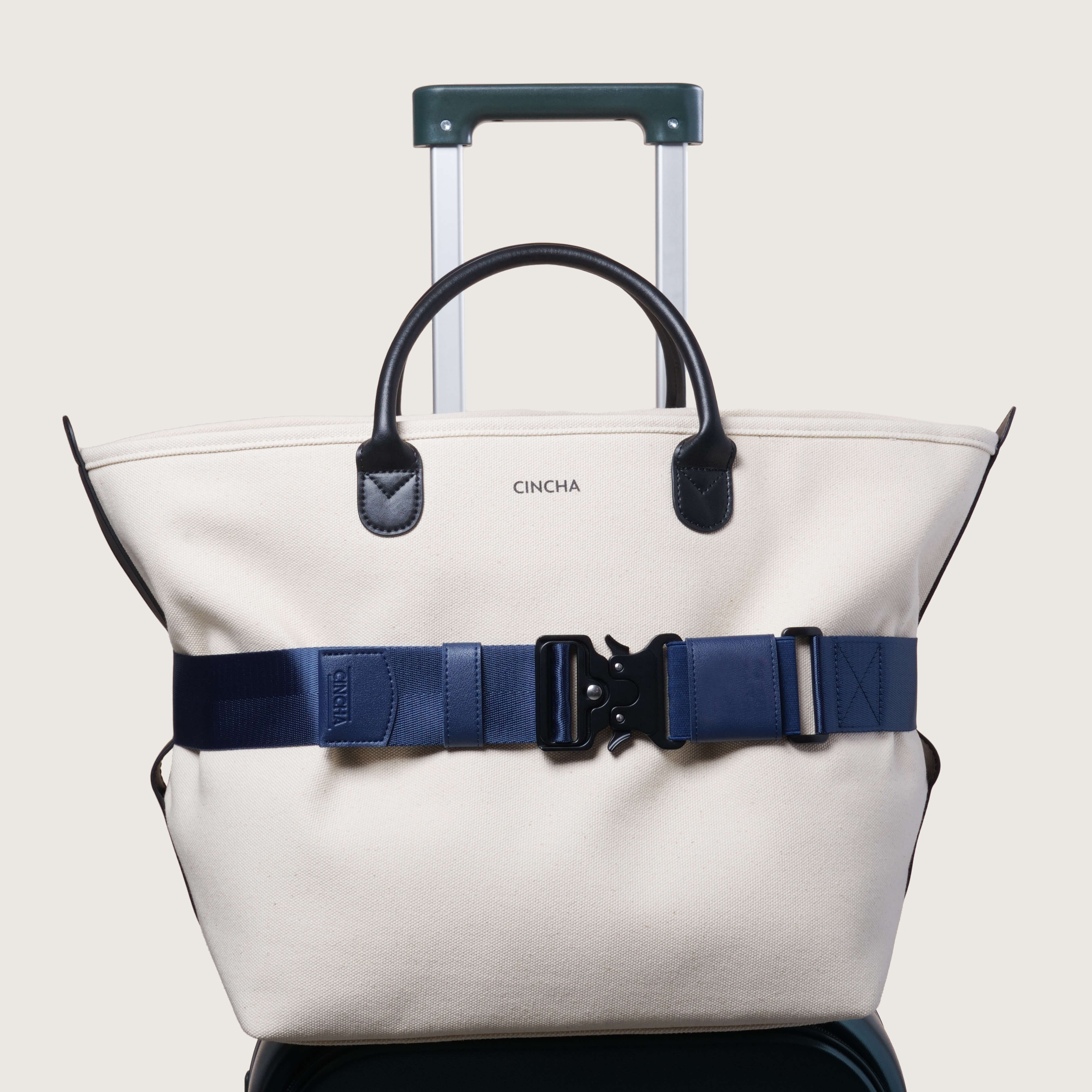 travel-belt-navy-luggage-